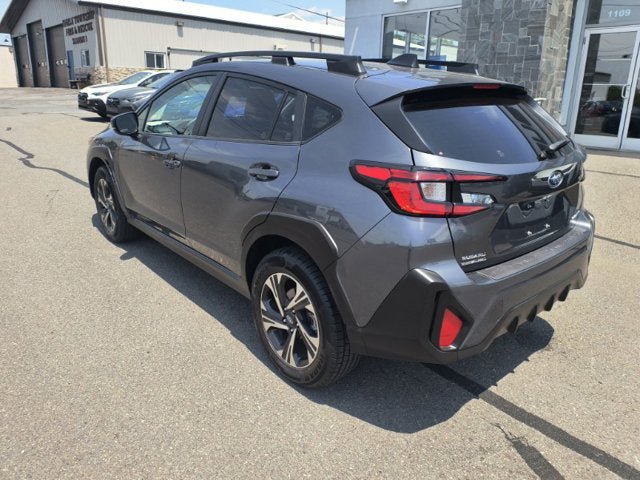 Used 2024 Subaru Crosstrek 2.0i Premium AWD/4WD image 2