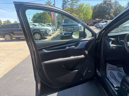 Used 2020 Cadillac XT5 Premium Luxury AWD/4WD image 18