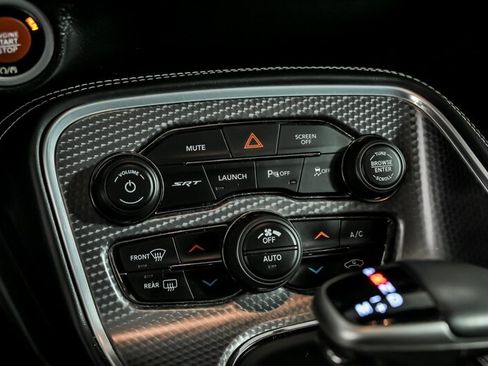Used 2017 Dodge Challenger SRT Hellcat RWD image 28