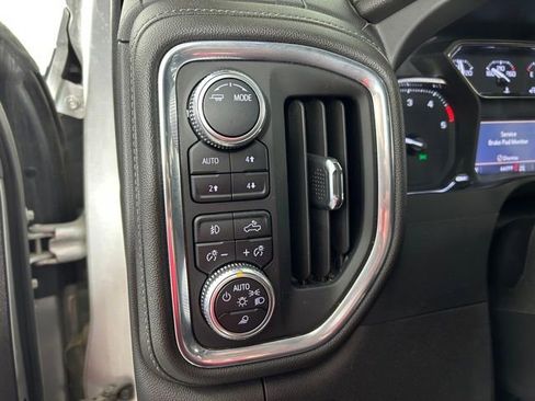 Used 2023 GMC Sierra 3500 SLT w/ Gooseneck/5TH Wheel Package AWD/4WD image 26