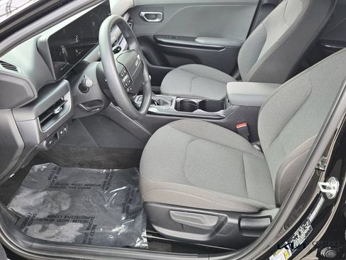 Certified 2025 Kia K4 FWD image 10