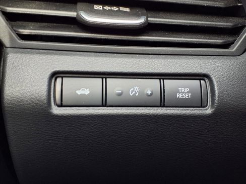 Used 2022 Nissan Altima 2.5 SV image 21