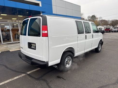 New 2025 Chevrolet Express 2500 RWD image 7