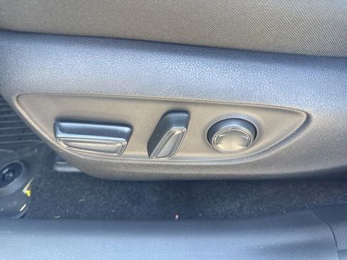 Used 2025 Toyota RAV4 XLE w/ Convenience Package image 19