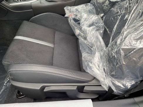 New 2026 Toyota GR86 Premium image 6