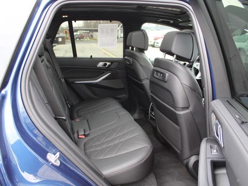 Used 2023 BMW X5 M50i w/ Climate Comfort Package image 18