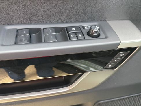 New 2026 Toyota Tundra Limited AWD/4WD image 13