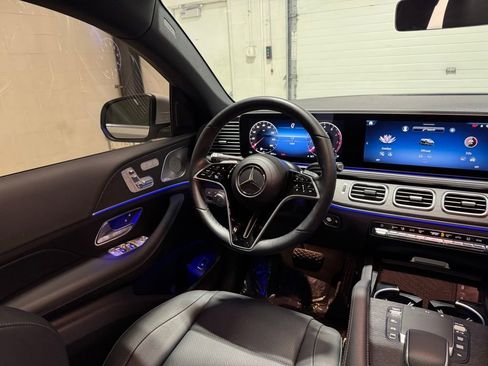 Used 2026 Mercedes-Benz GLE 450 4MATIC Coupe image 11