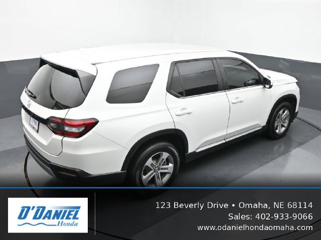 Used 2025 Honda Pilot EX-L image 18