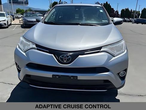 Used 2018 Toyota RAV4 XLE AWD/4WD image 8