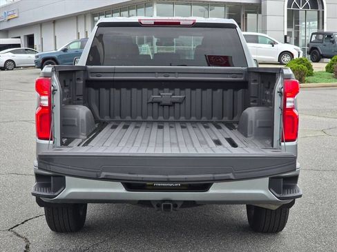 Used 2025 Chevrolet Silverado 1500 RST w/ Protection Package AWD/4WD image 26