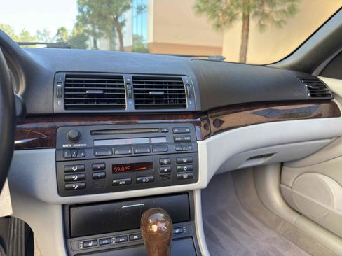 Used 2006 BMW 330Ci Convertible image 40