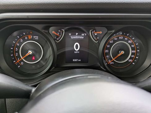 Used 2025 Jeep Gladiator Sport AWD/4WD image 27