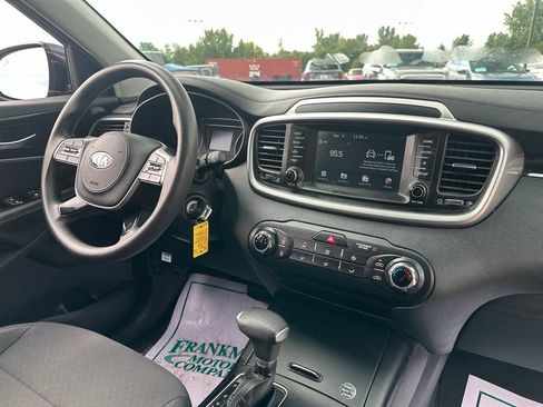 Used 2020 Kia Sorento LX FWD image 33