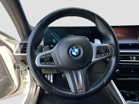 Used 2023 BMW 330i Sedan w/ M Sport Package RWD image 11