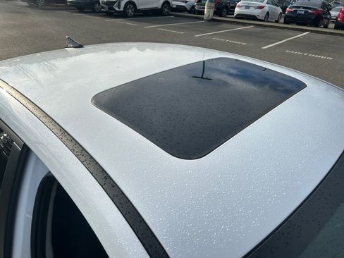 Certified 2025 Hyundai Elantra SEL w/ Cargo Package image 28