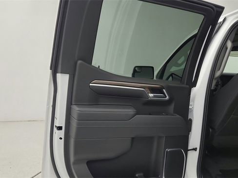 Certified 2025 Chevrolet Silverado 1500 LT image 27