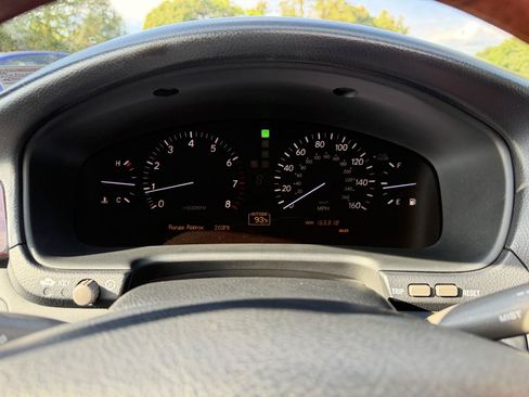 Used 2005 Lexus LS 430 RWD image 13