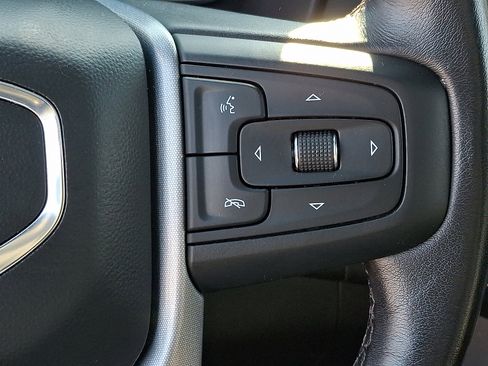 Used 2022 GMC Yukon SLT w/ SLT Premium Package image 22