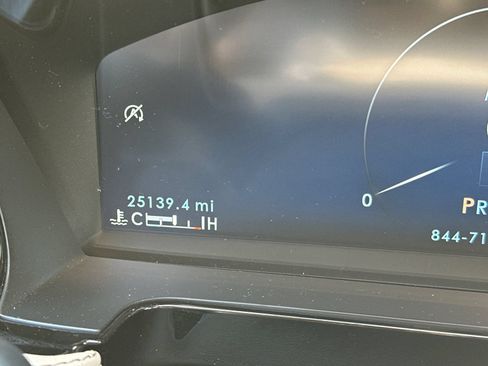 Used 2023 Lincoln Corsair FWD image 25
