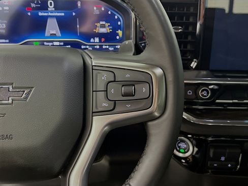 Used 2025 Chevrolet Silverado 1500 LT Trail Boss w/ Convenience Package II image 19