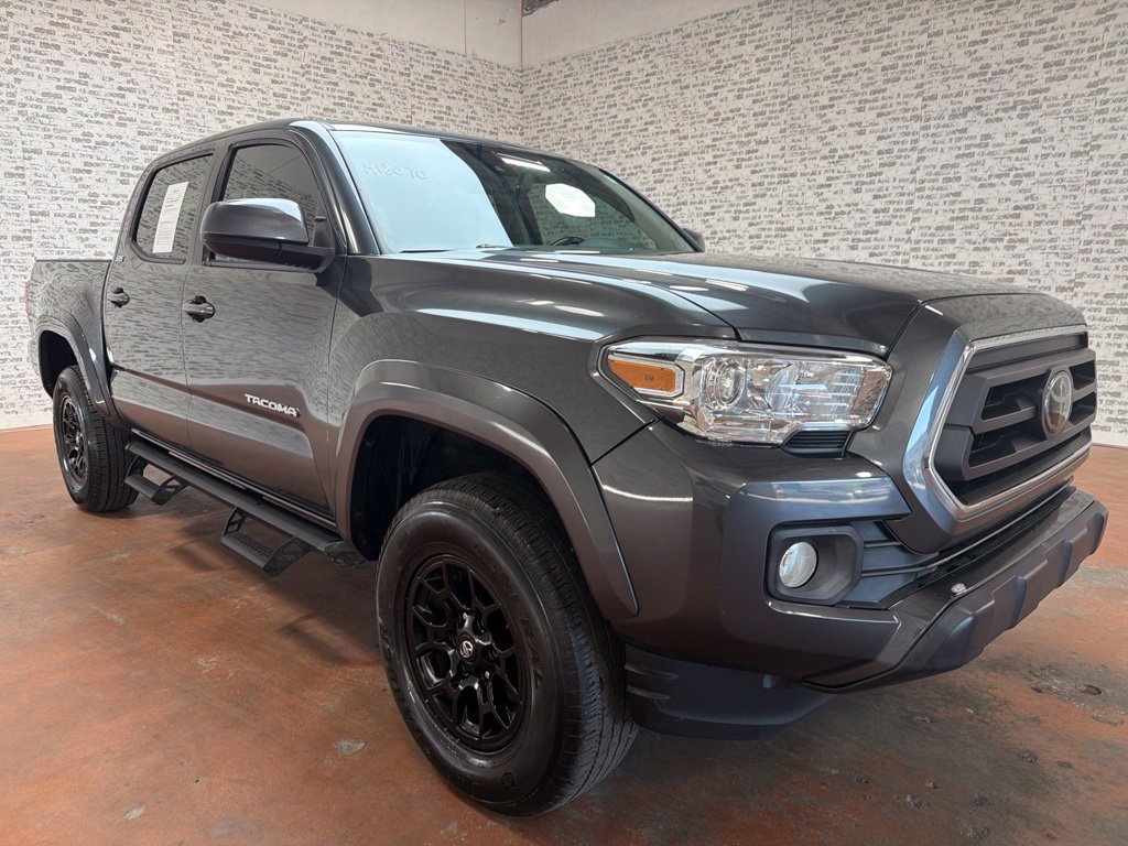 Used 2021 Toyota Tacoma SR5 RWD image 1