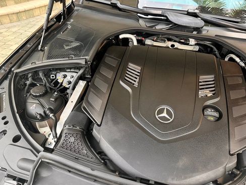 Used 2021 Mercedes-Benz S 580 4MATIC Sedan w/ Warmth & Comfort Package image 45