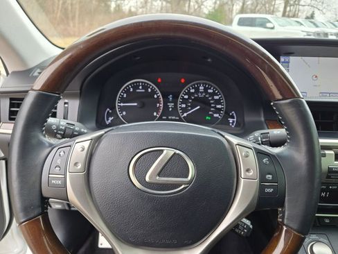 Used 2013 Lexus ES 350 w/ Luxury Pkg image 29