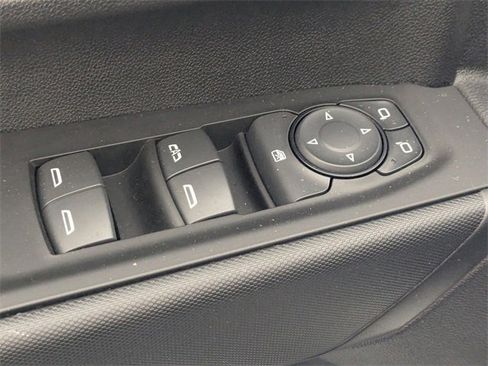 Used 2023 Chevrolet Silverado 2500 Custom w/ Custom Value Package image 12