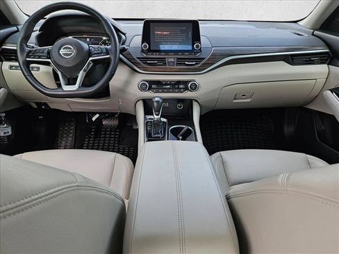 Used 2021 Nissan Altima 2.5 SL FWD image 17