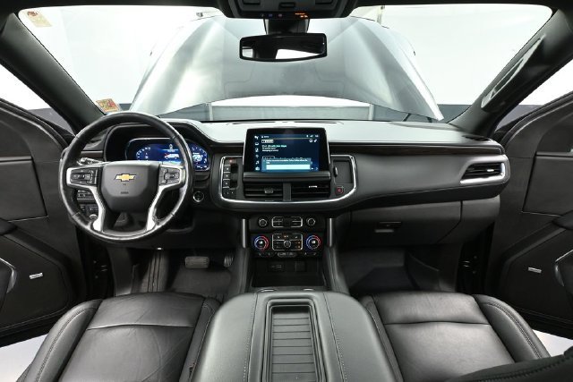 Used 2022 Chevrolet Suburban LT w/ Luxury Package AWD/4WD image 20