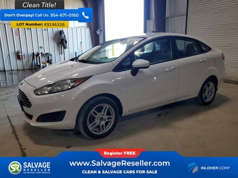 Used 2018 Ford Fiesta SE image 1