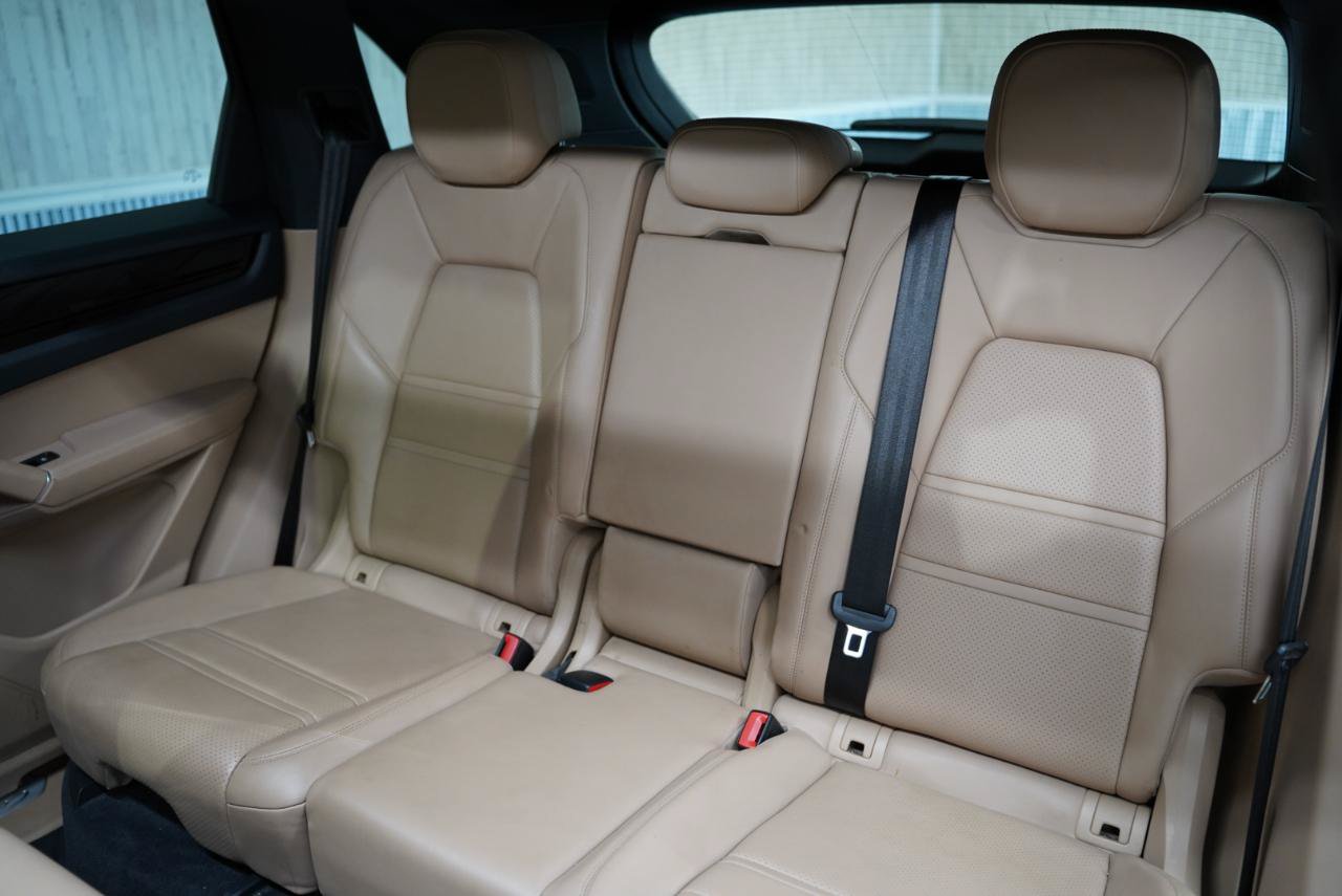 Used 2019 Porsche Cayenne AWD/4WD image 37