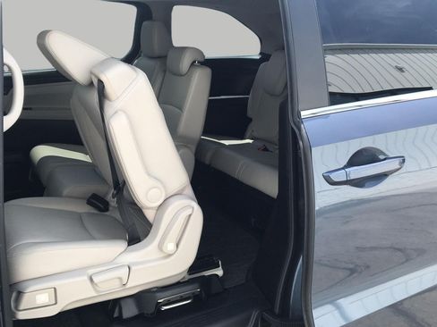 Used 2025 Honda Odyssey EX-L image 23