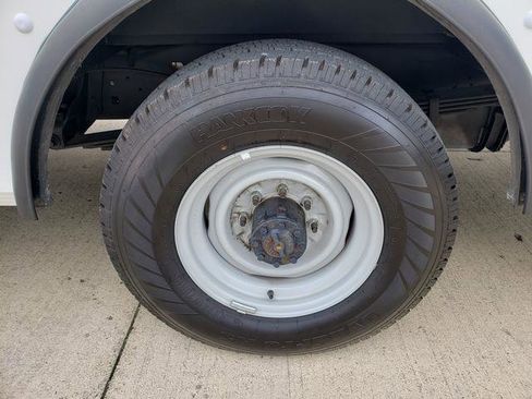 Used 2022 Ford E-350 and Econoline 350 Super Duty w/ Power Windows & Locks Group image 28