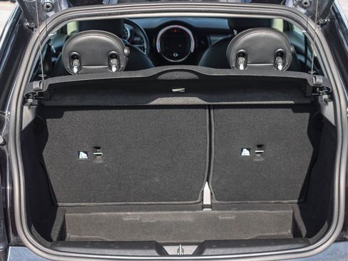 Used 2019 MINI Cooper 2-Door Hardtop image 26