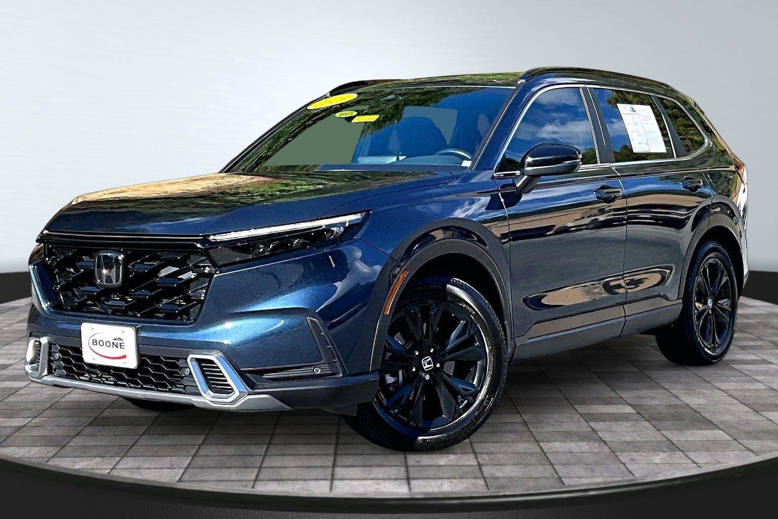 Used 2025 Honda CR-V Sport Touring image 12