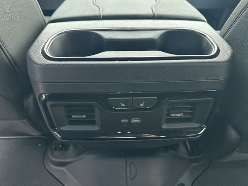 New 2026 GMC Sierra 1500 AT4 image 13