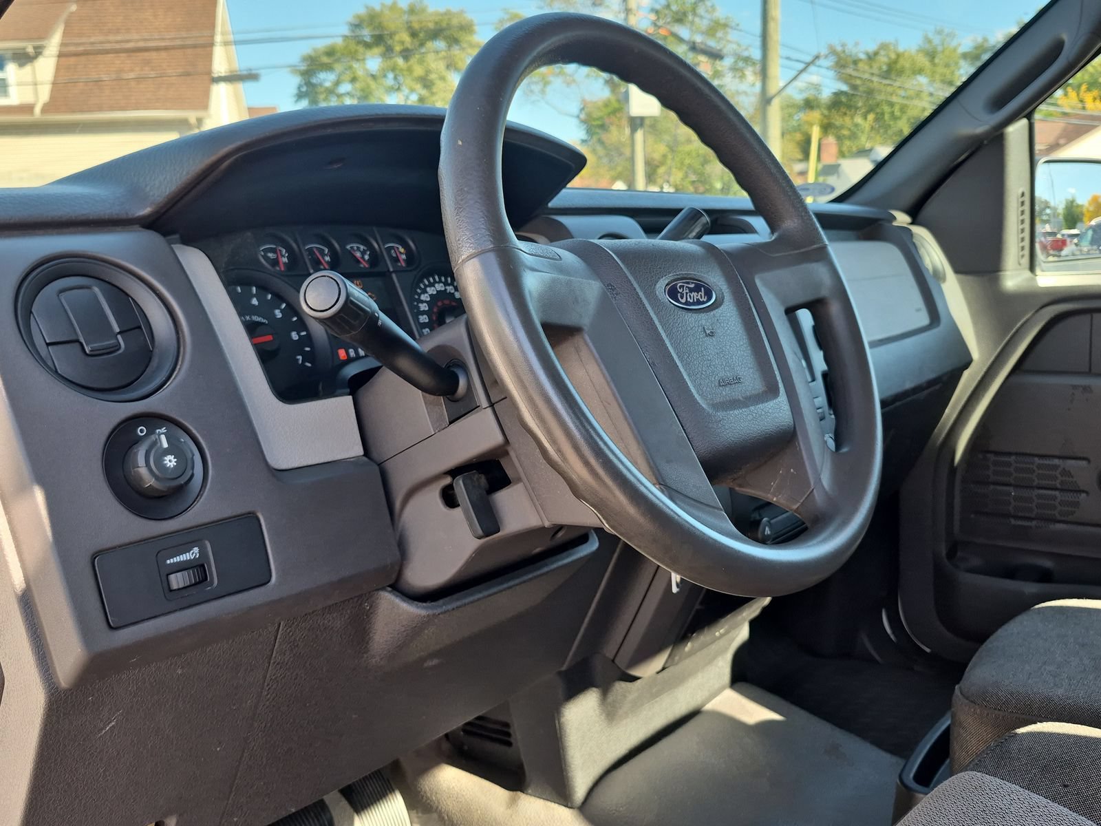 Used 2009 Ford F150 XL RWD image 11