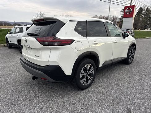 Certified 2022 Nissan Rogue SV image 4