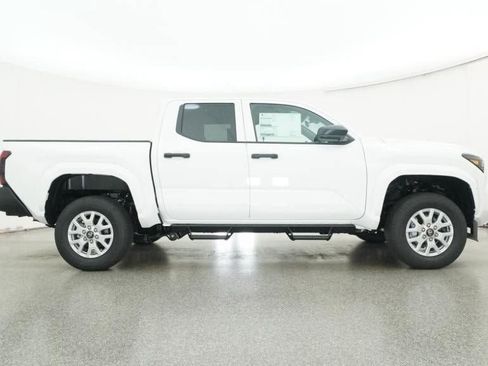New 2026 Toyota Tacoma SR image 27