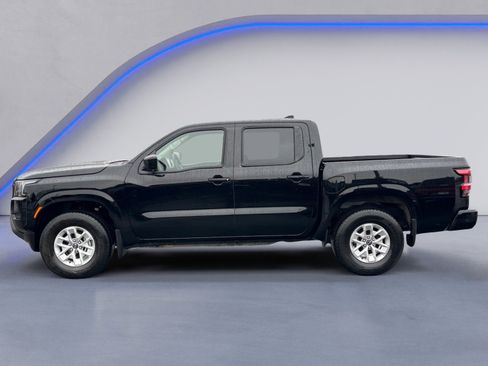 Used 2024 Nissan Frontier SV image 10