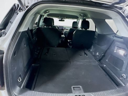 Used 2023 Ford Explorer Limited image 30