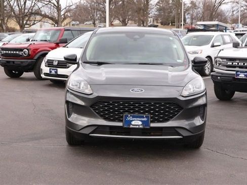 Used 2020 Ford Escape SE Sport image 4