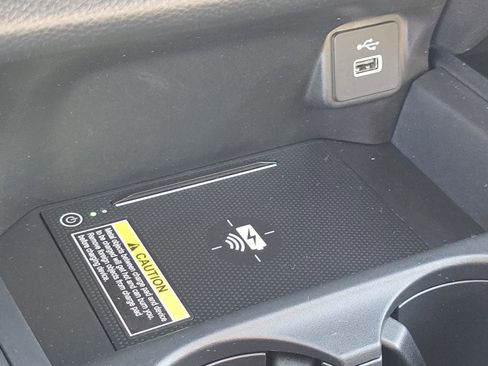 Certified 2024 Honda HR-V EX-L image 7