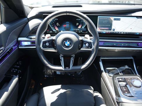 Used 2026 BMW 740i w/ Premium Package RWD image 8