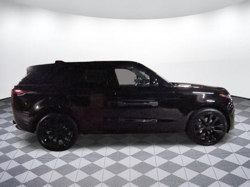 New 2027 Land Rover Range Rover Sport Dynamic SE AWD/4WD image 6