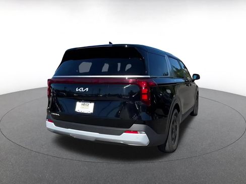 Used 2026 Kia Carnival FWD image 11