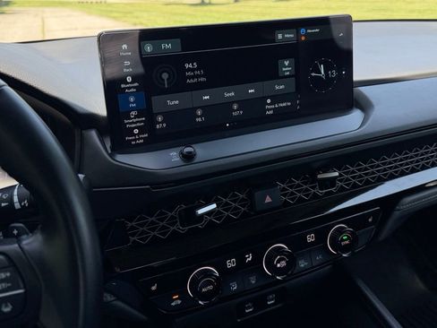 Used 2023 Honda Accord EX-L image 9