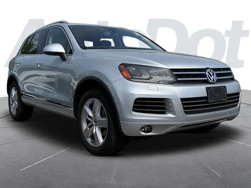 Used 2013 Volkswagen Touareg TDI AWD/4WD image 1